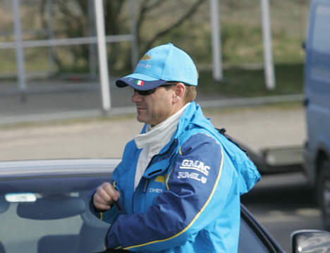 Nicola Larini klar til test på Jyllands-Ringen.